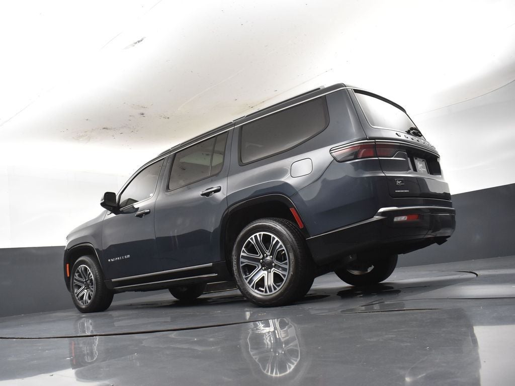 2023 Jeep Wagoneer Base