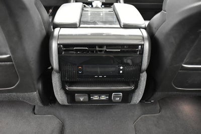2023 Jeep Wagoneer Base