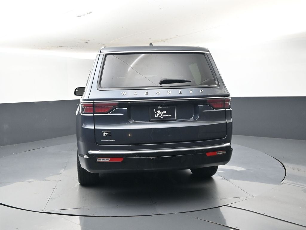 2023 Jeep Wagoneer Base