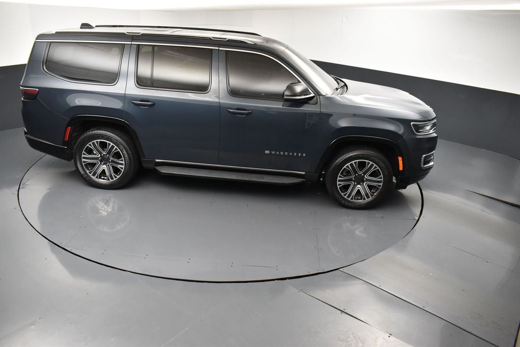 2023 Jeep Wagoneer Base