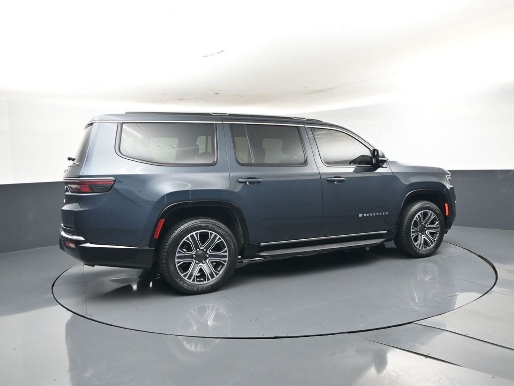 2023 Jeep Wagoneer Base
