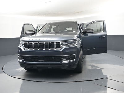 2023 Jeep Wagoneer Base