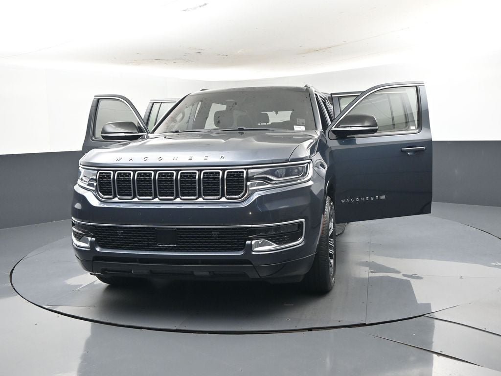 2023 Jeep Wagoneer Base