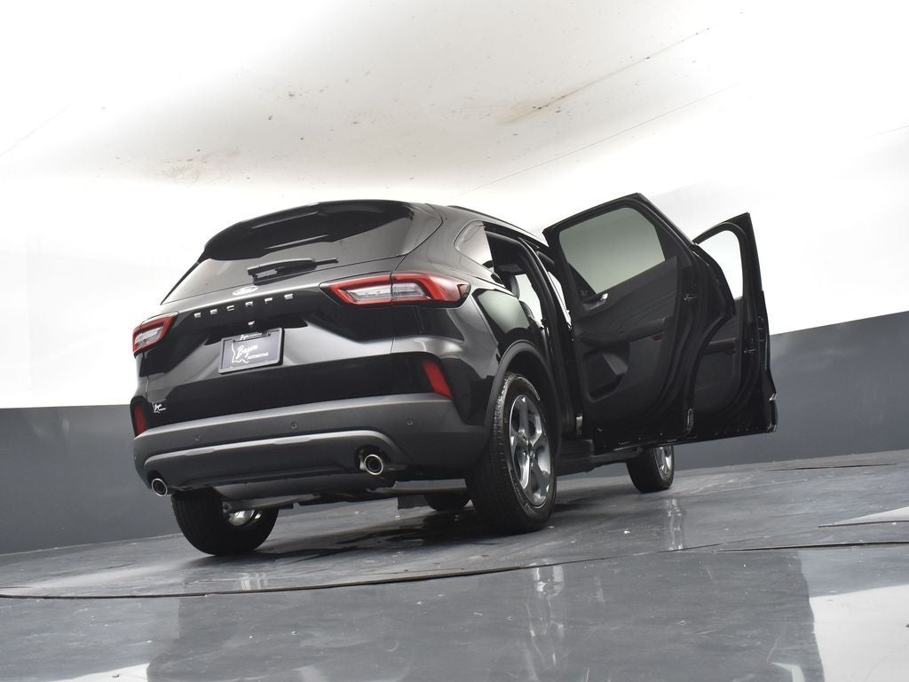 2026 Ford Escape ST-Line 300A