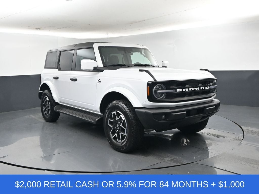 2026 Ford Bronco Outer Banks
