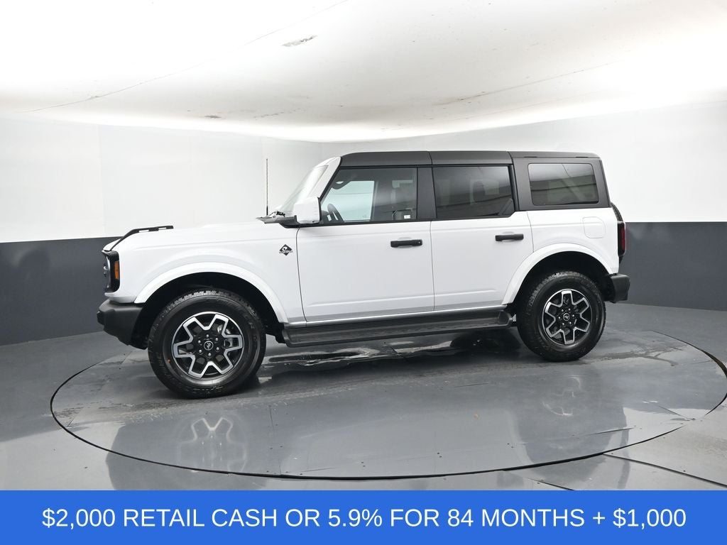 2026 Ford Bronco Outer Banks