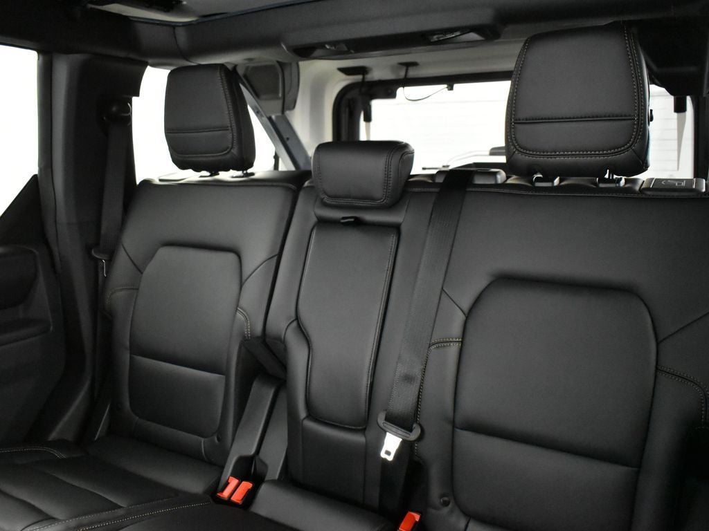 2025 Ford Bronco Badlands 334A