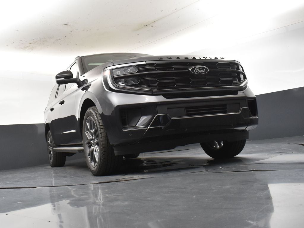 2026 Ford Expedition Max Platinum 600A