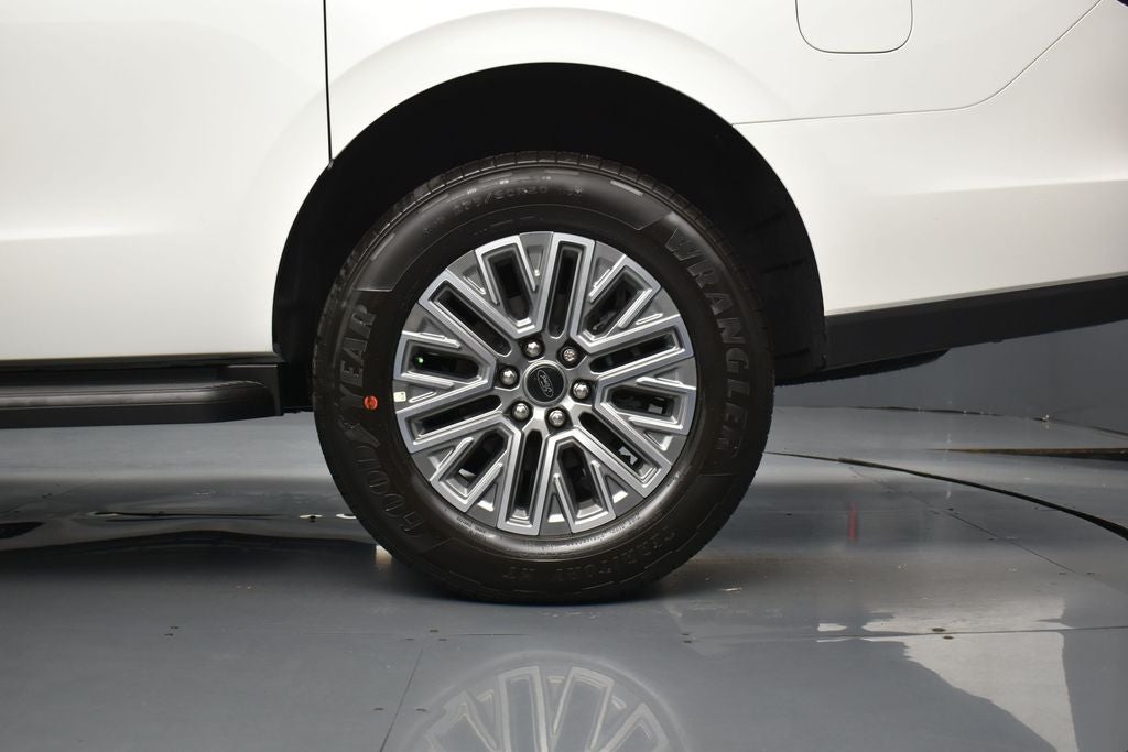 2026 Ford Expedition Max Platinum 600A