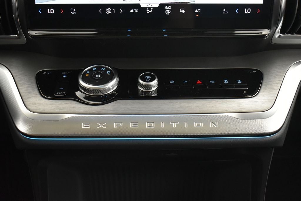2026 Ford Expedition Max Platinum 600A