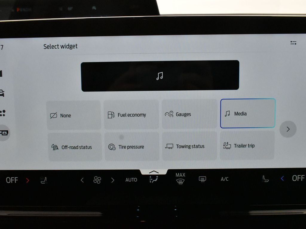 2025 Ford Expedition Max Platinum 600A