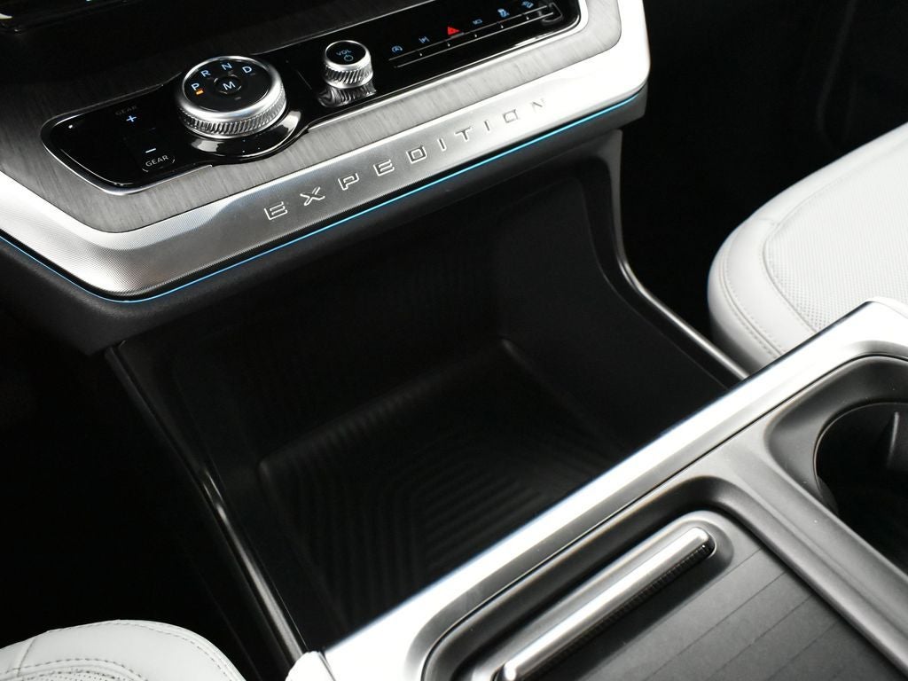 2025 Ford Expedition Max Platinum 600A