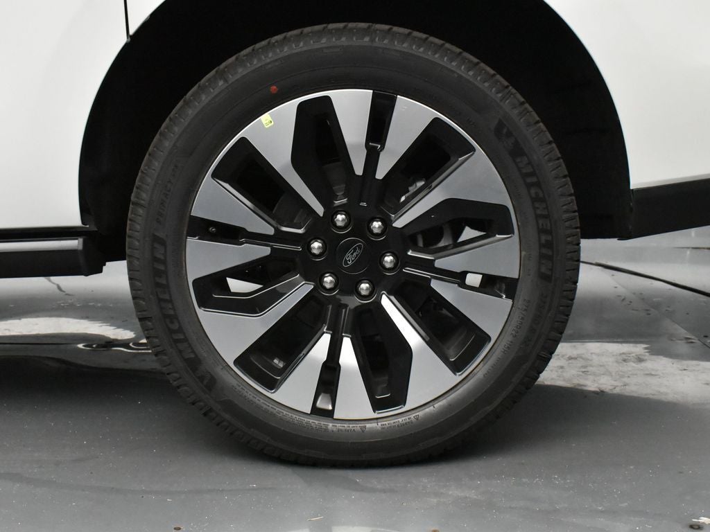 2025 Ford Expedition Max Platinum 600A