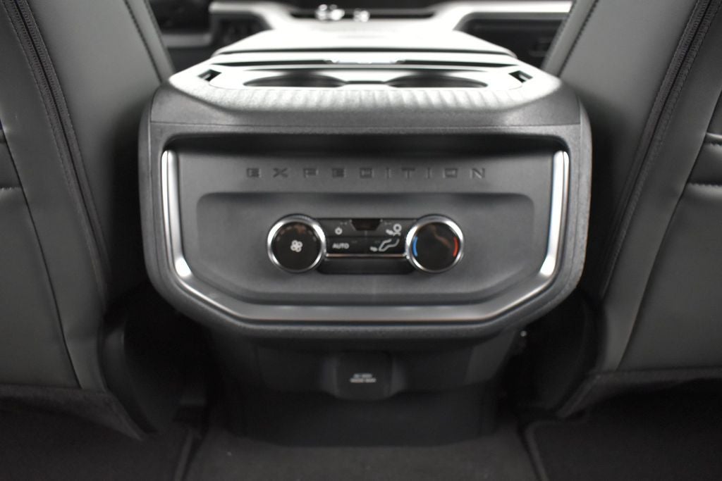 2026 Ford Expedition Active 202A