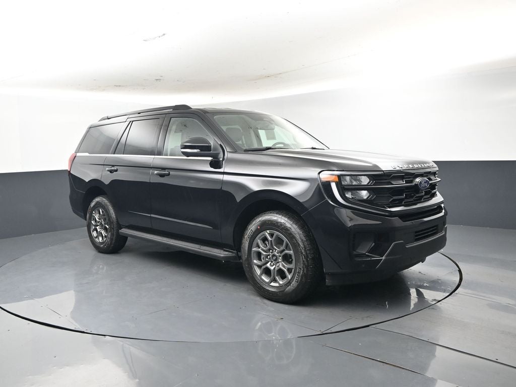 2026 Ford Expedition Active's photo