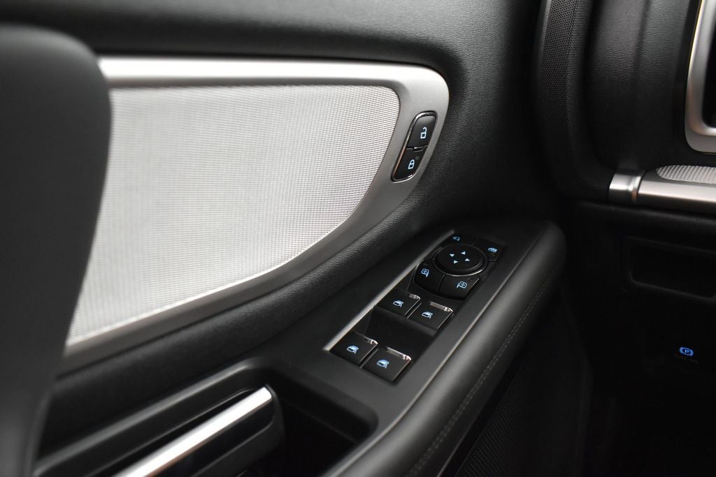 2026 Ford Expedition Active 202A