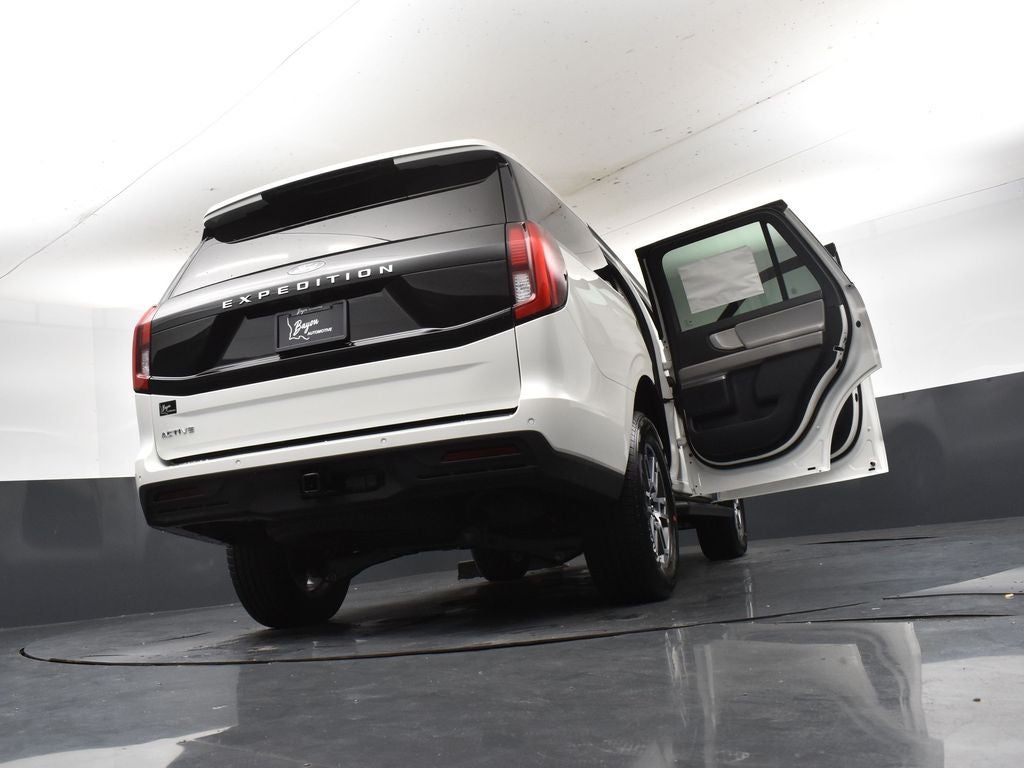 2026 Ford Expedition Active 202A