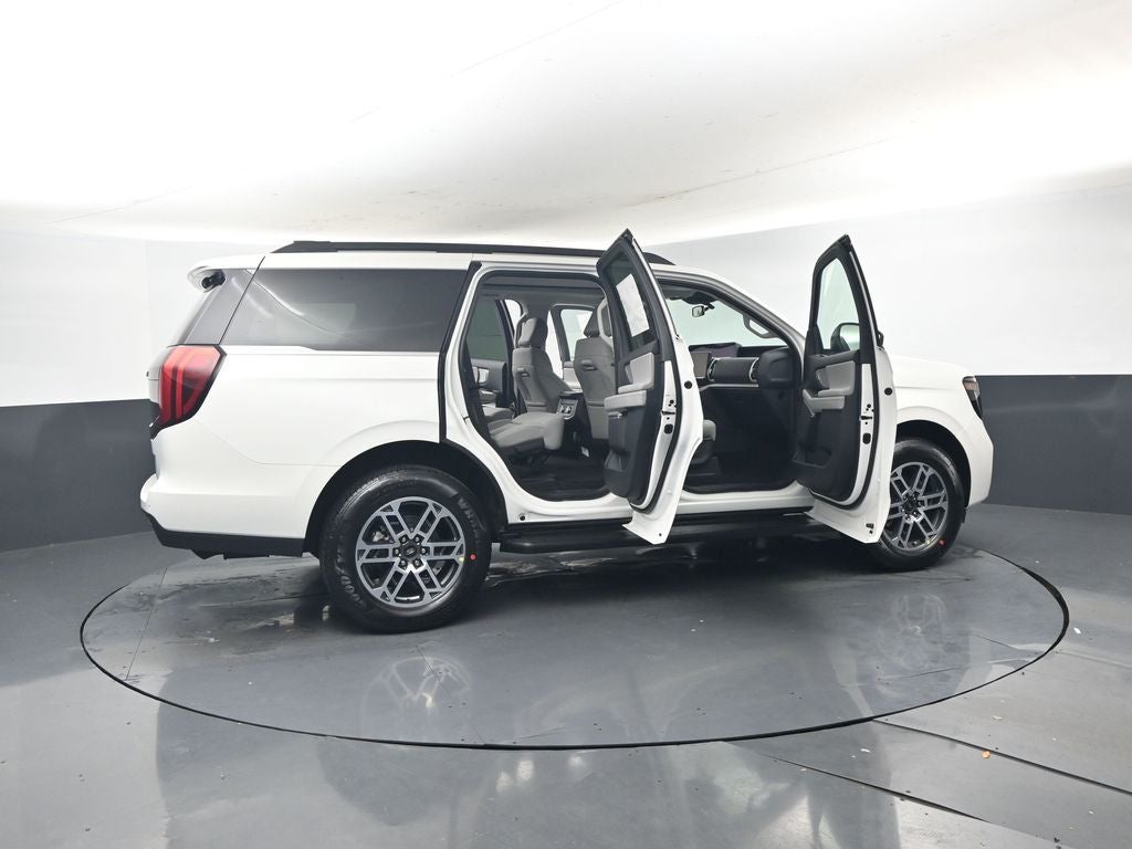 2026 Ford Expedition Active 202A