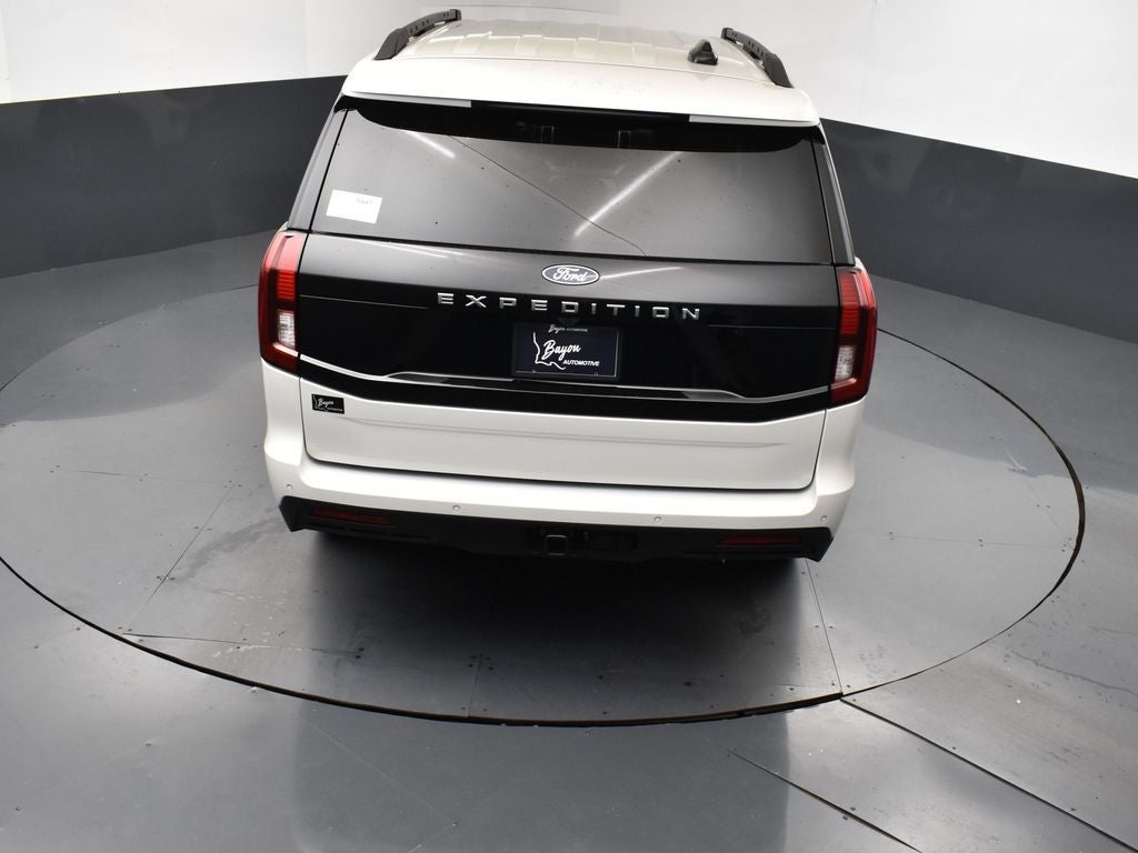 2027 Ford Expedition Active 202A