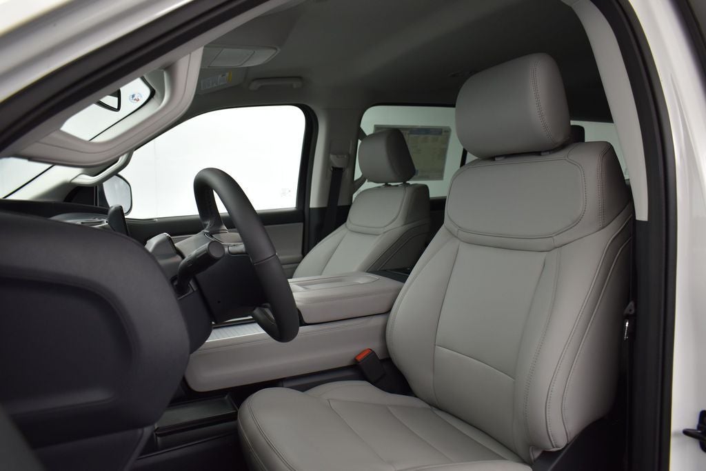 2027 Ford Expedition Active 202A