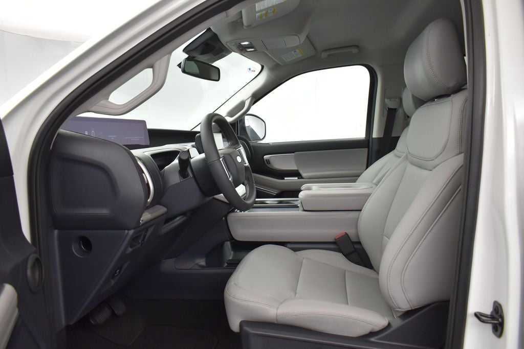 2027 Ford Expedition Active 202A