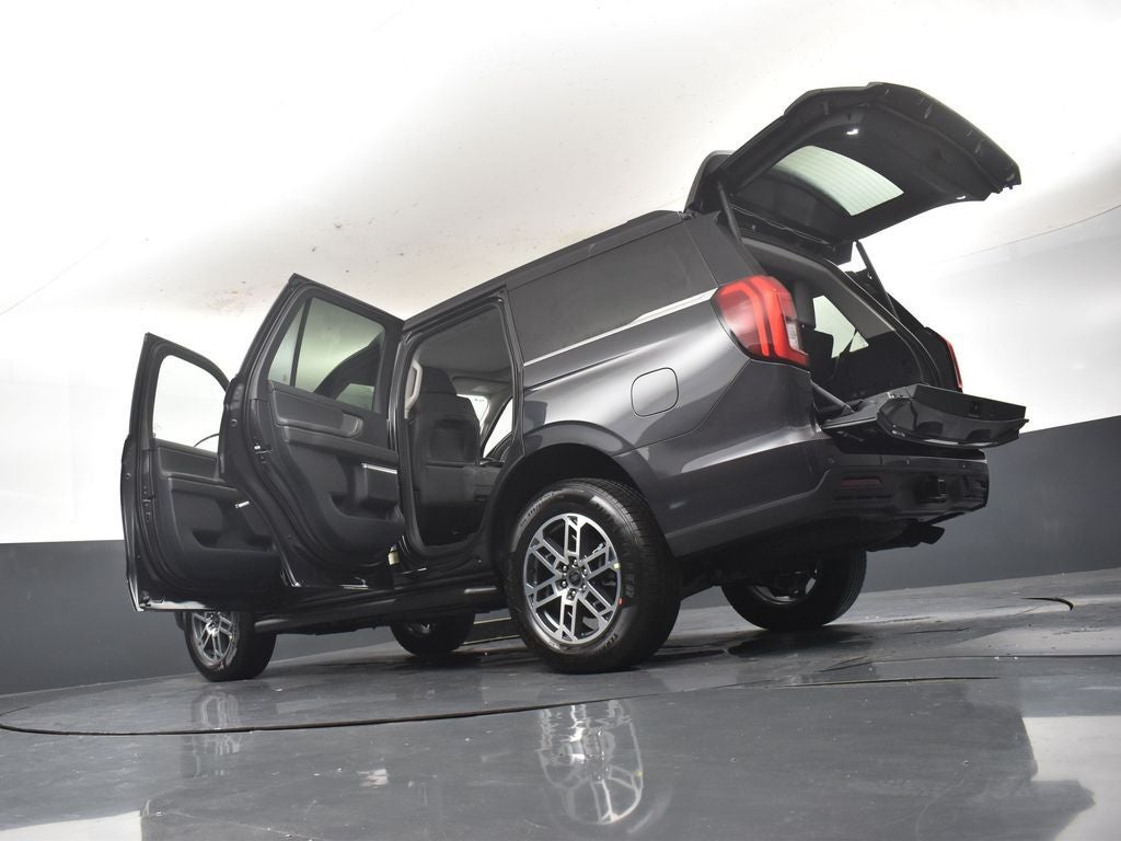 2025 Ford Expedition Active 202A