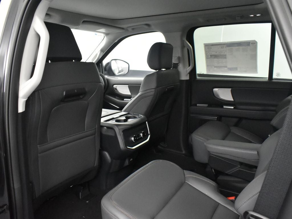 2025 Ford Expedition Active 202A