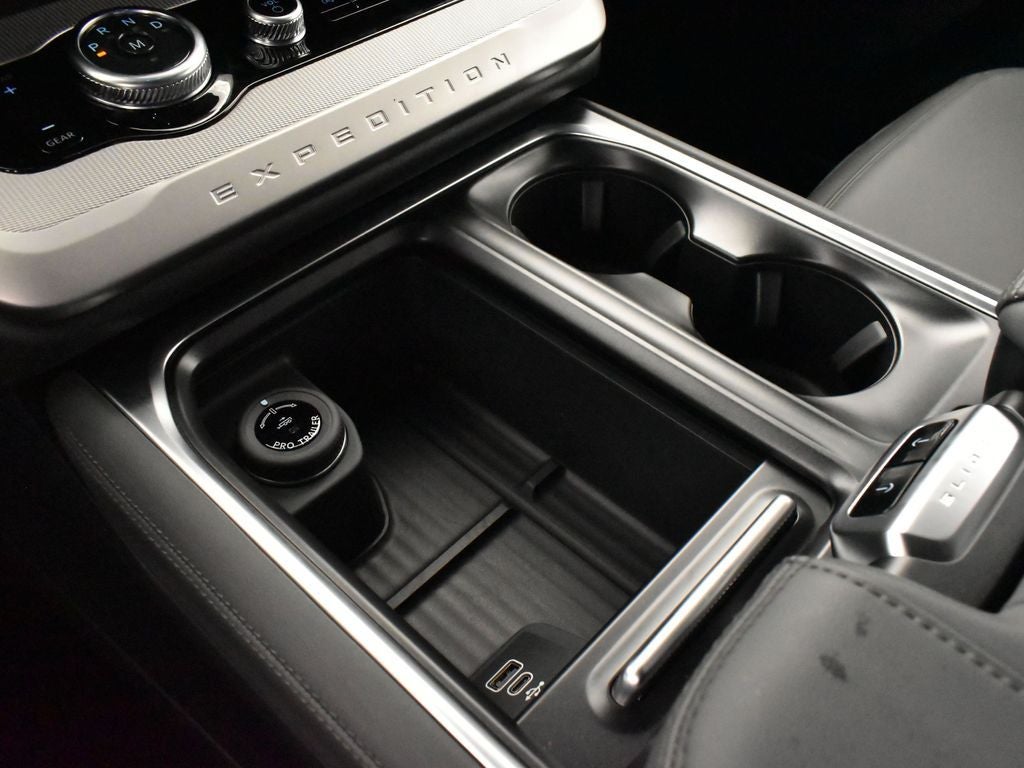2026 Ford Expedition Active 202A