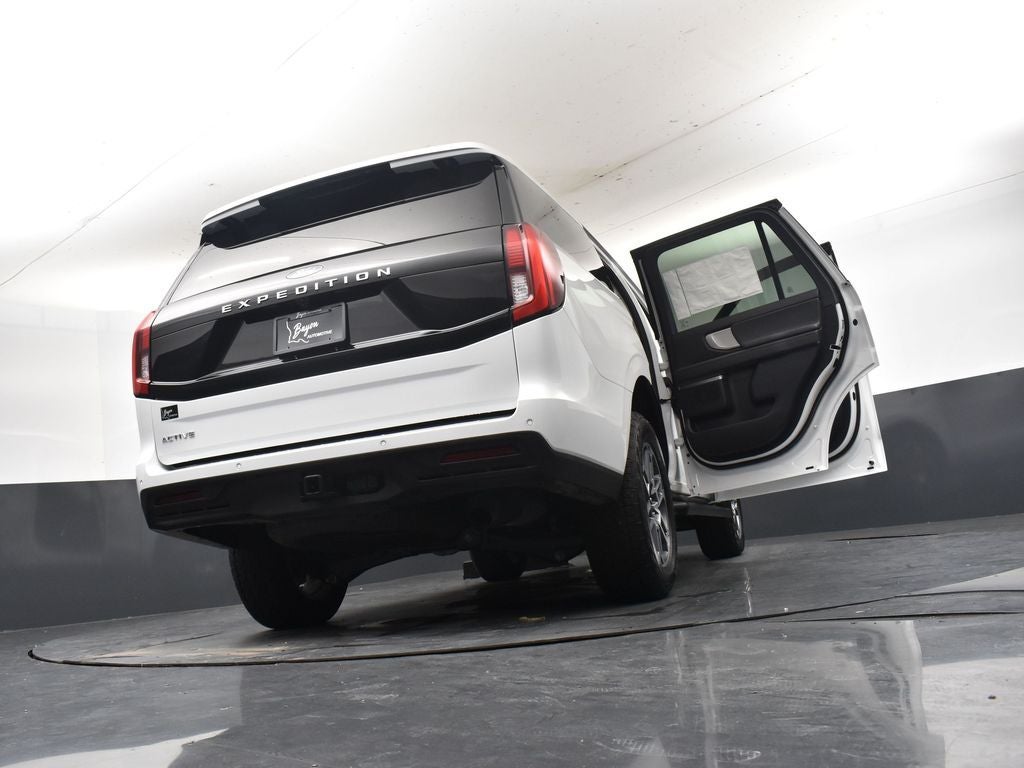 2025 Ford Expedition Active 202A