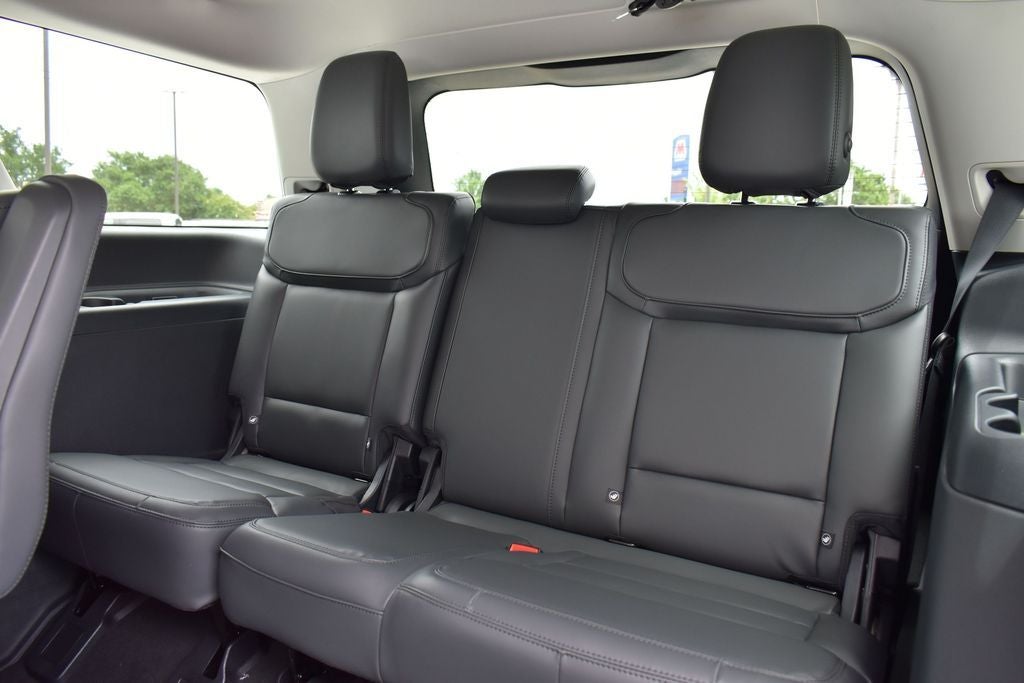 2027 Ford Expedition Active 202A