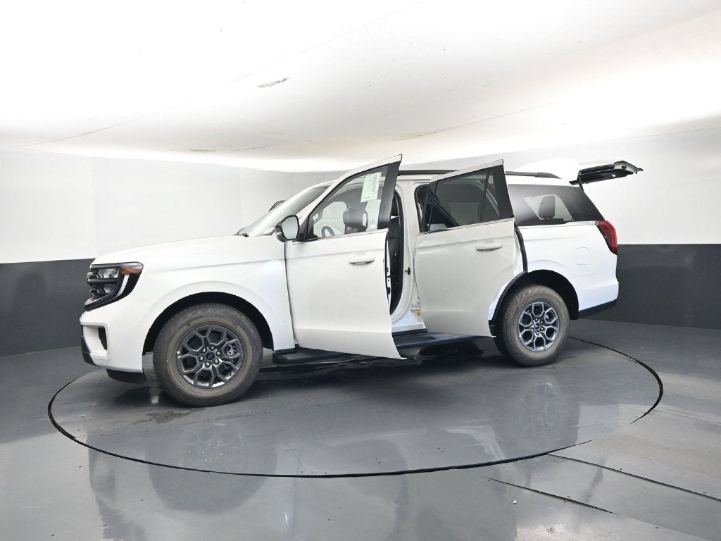2027 Ford Expedition Active 202A