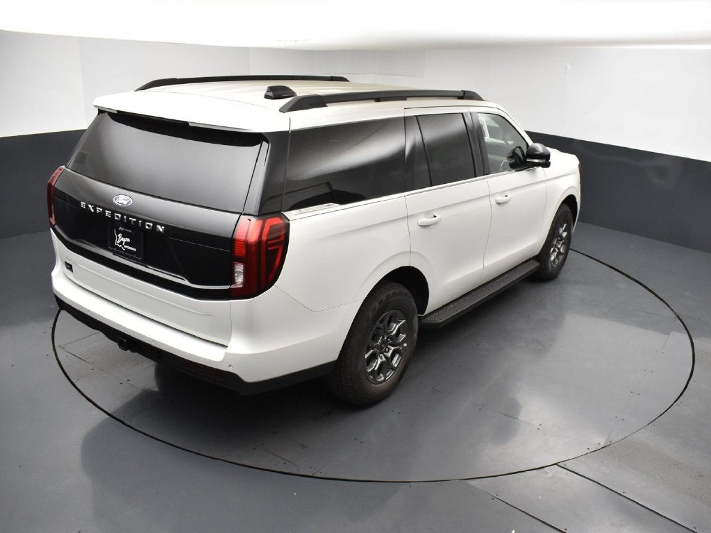 2027 Ford Expedition Active 202A