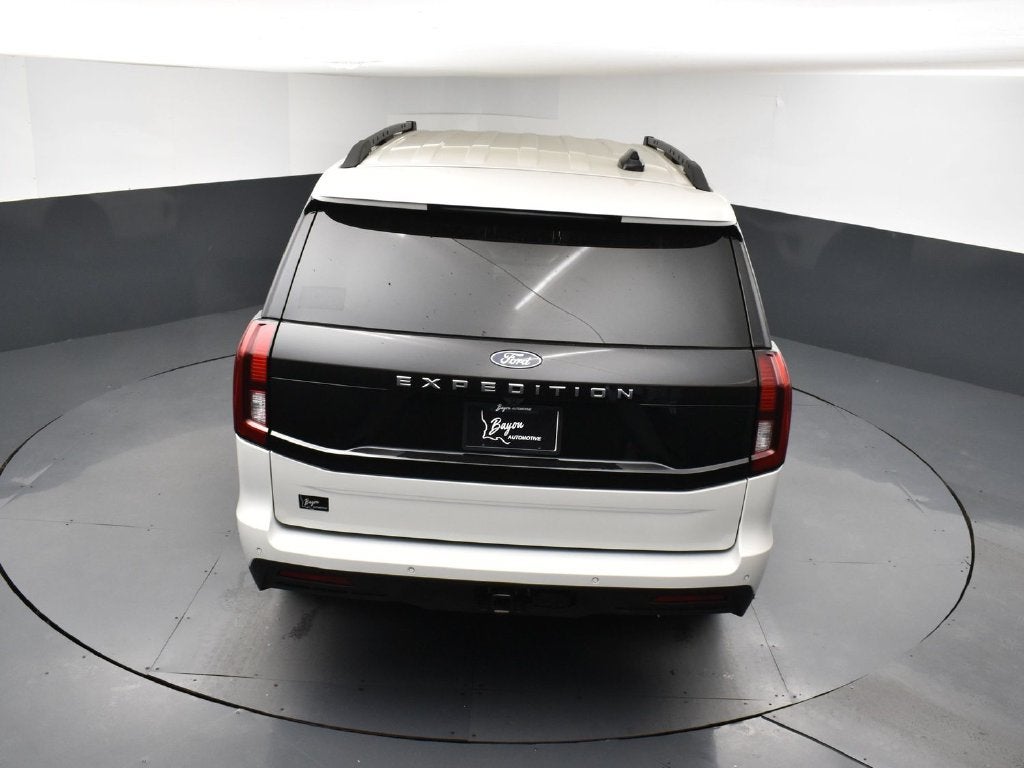 2027 Ford Expedition Active 202A