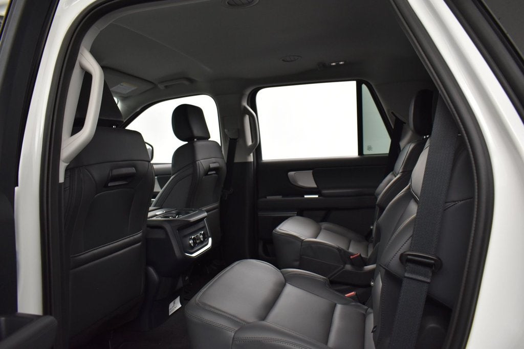 2027 Ford Expedition Active 202A
