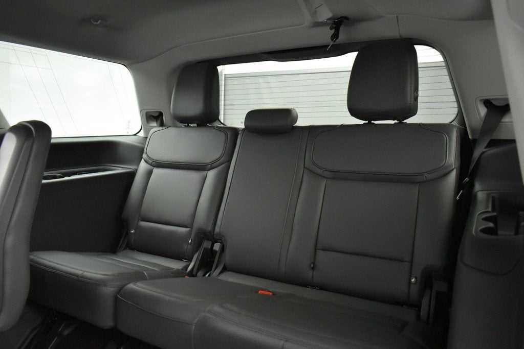 2027 Ford Expedition Active 202A