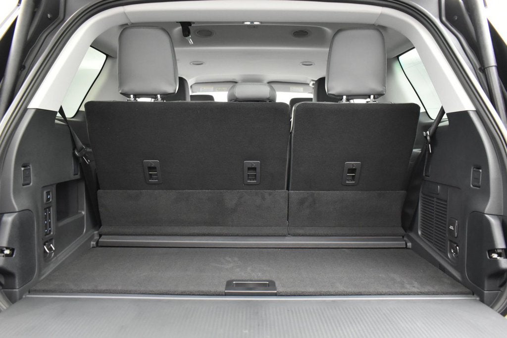 2027 Ford Expedition Active 202A
