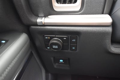 2027 Ford Expedition Active 202A