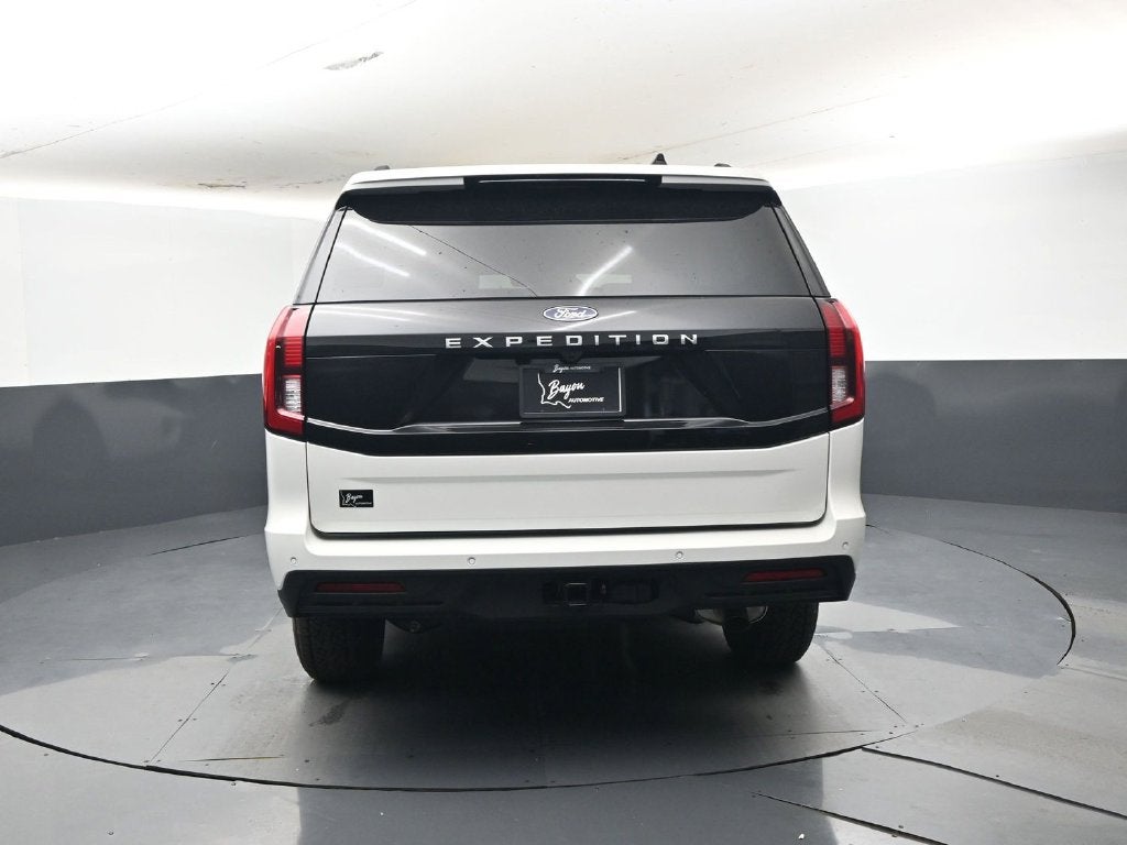 2027 Ford Expedition Active 202A