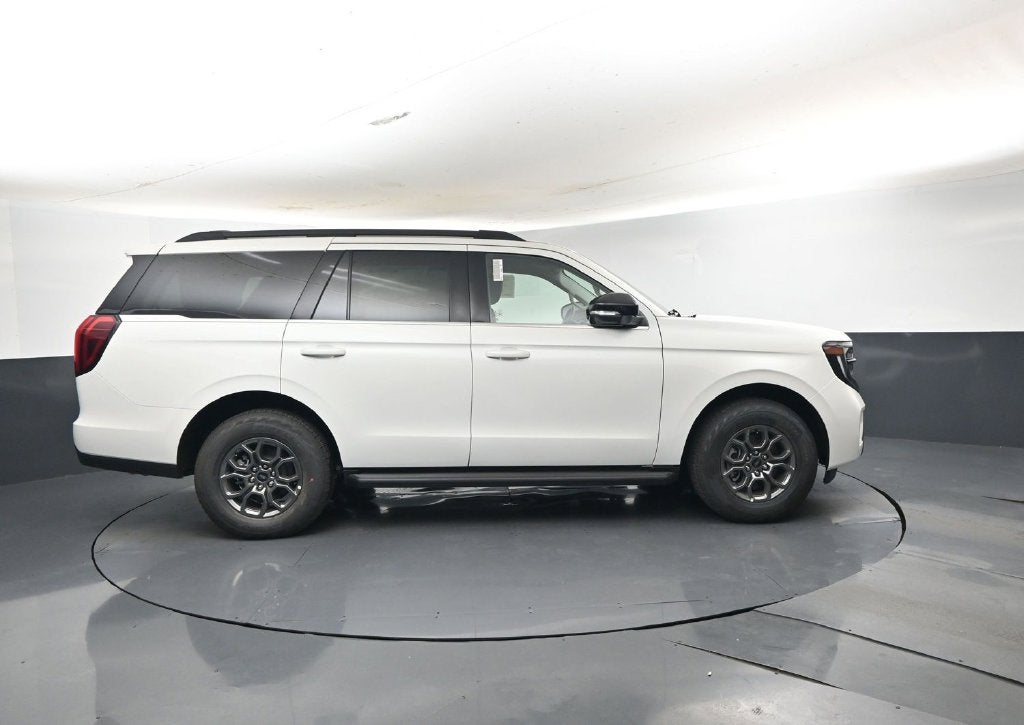 2027 Ford Expedition Active 202A