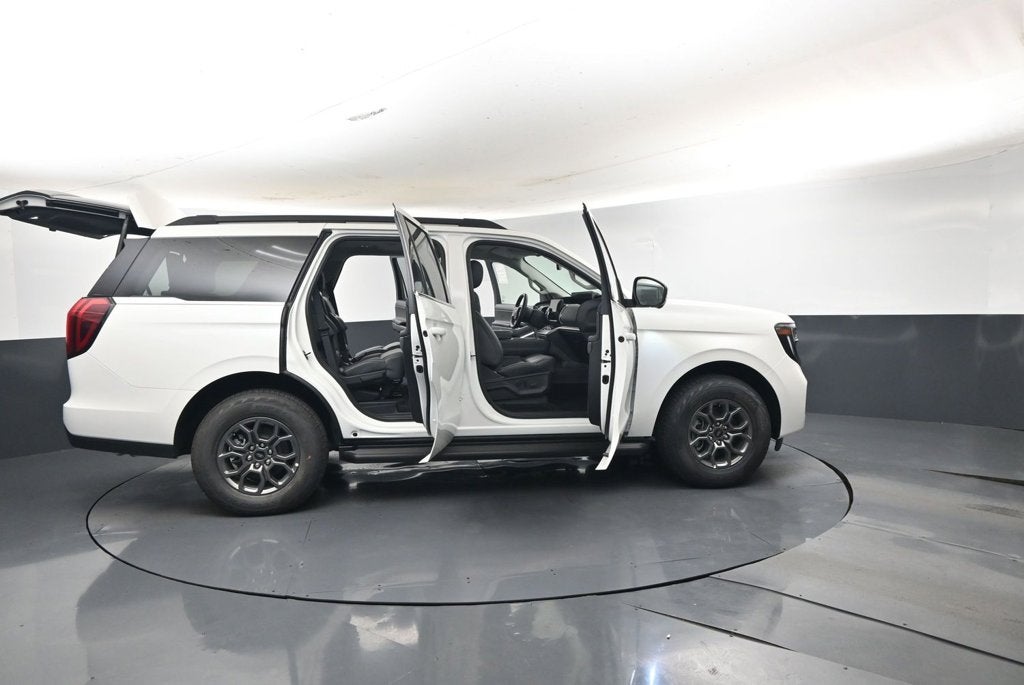 2027 Ford Expedition Active 202A