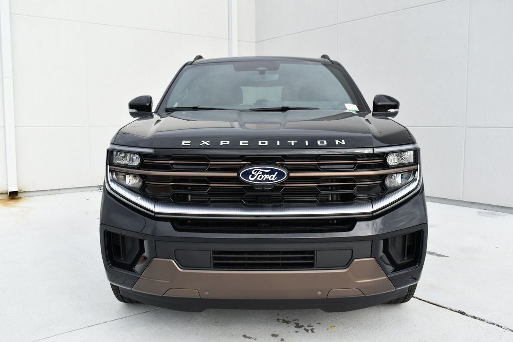 2027 Ford Expedition King Ranch 400A