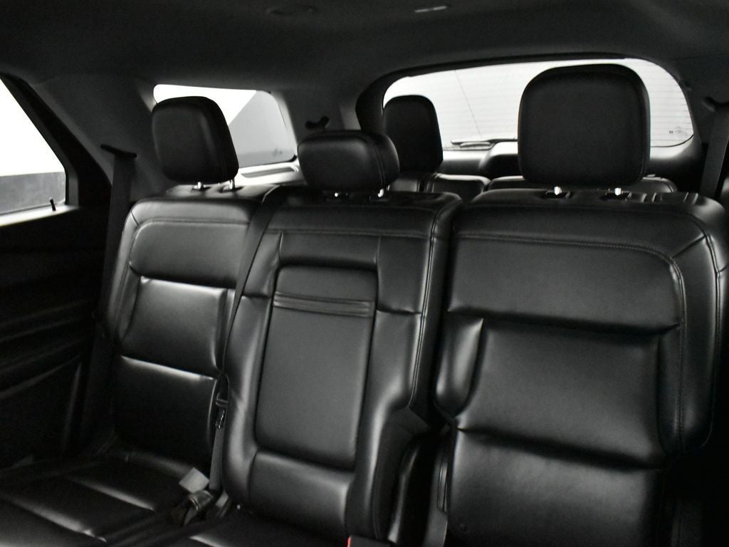 2021 Ford Explorer XLT 202A