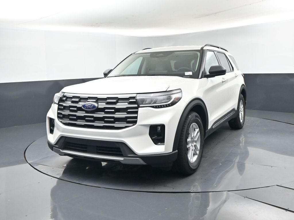 2025 Ford Explorer Active 200A