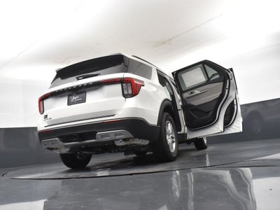 2025 Ford Explorer Active 200A