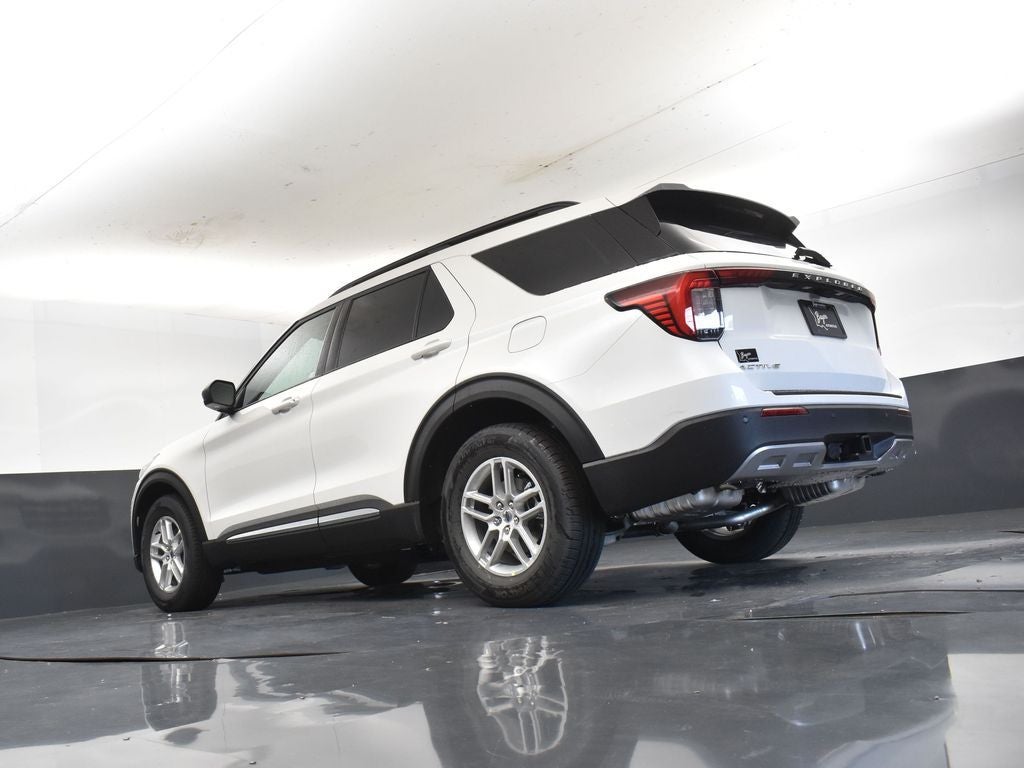 2025 Ford Explorer Active 200A