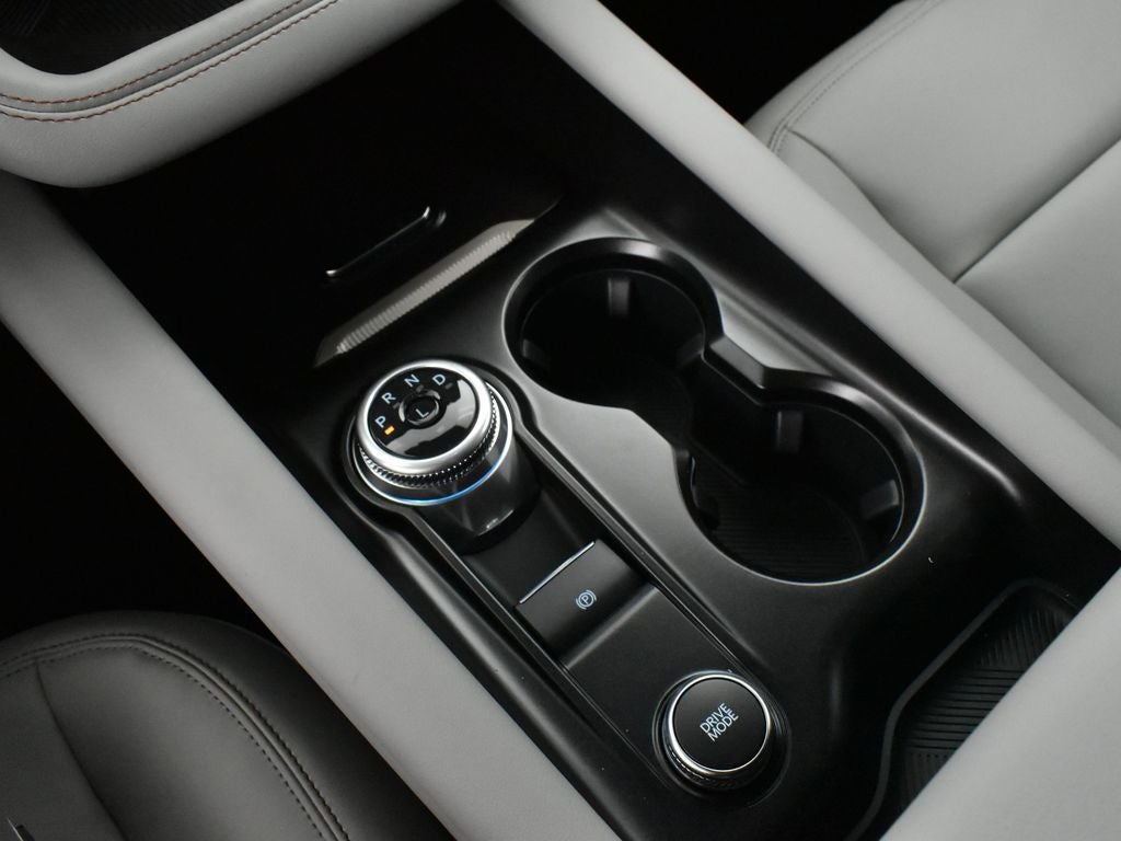 2025 Ford Explorer Active 200A