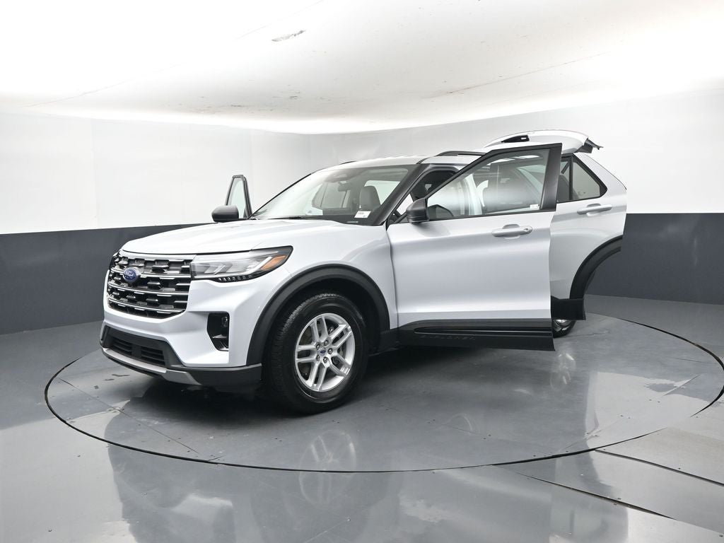 2026 Ford Explorer Active 200A