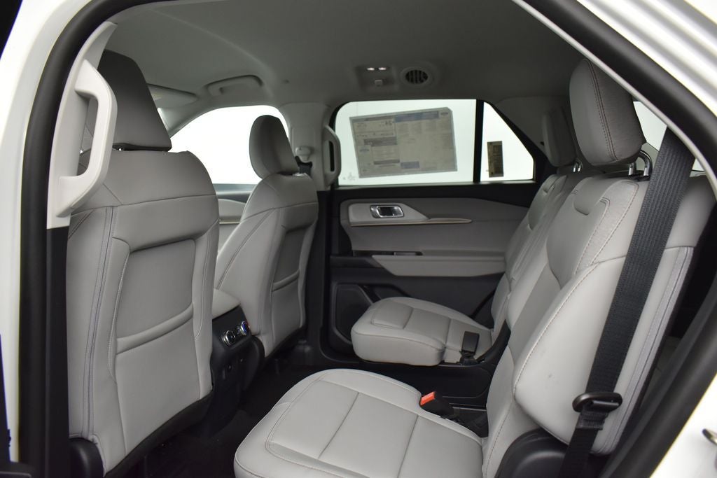 2026 Ford Explorer Active 200A