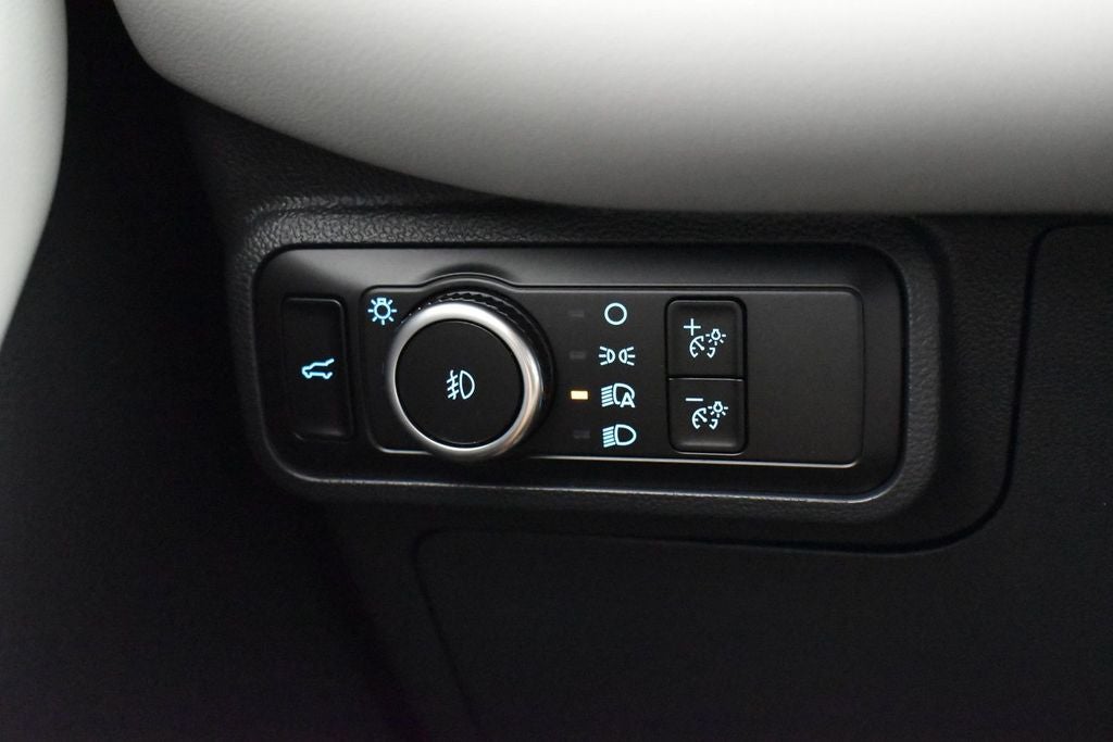 2027 Ford Explorer Active 200A
