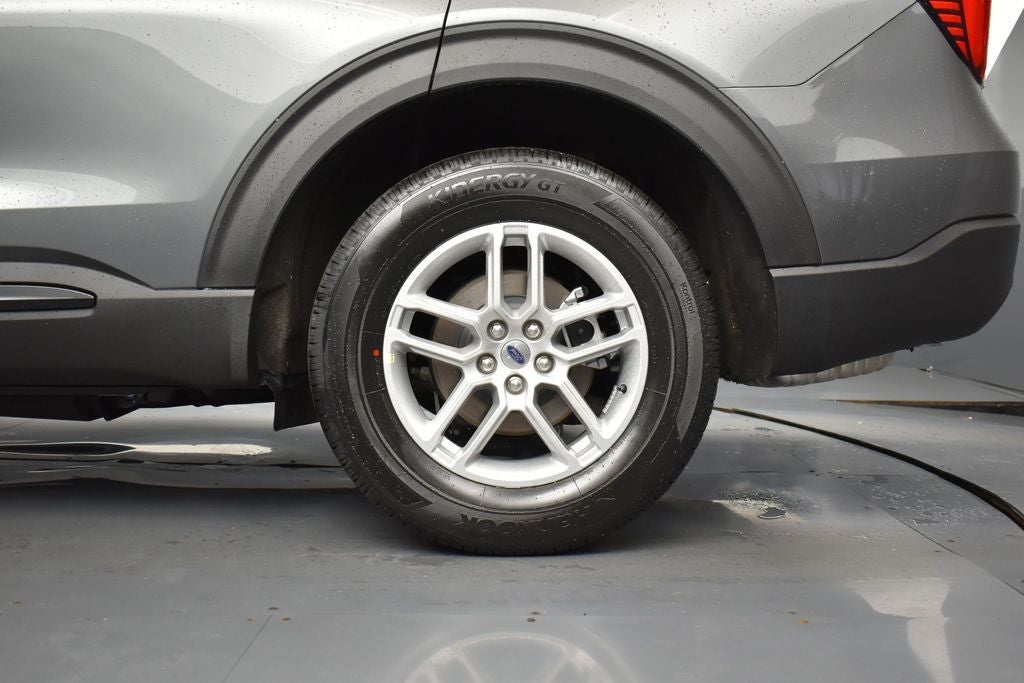 2026 Ford Explorer Active 200A